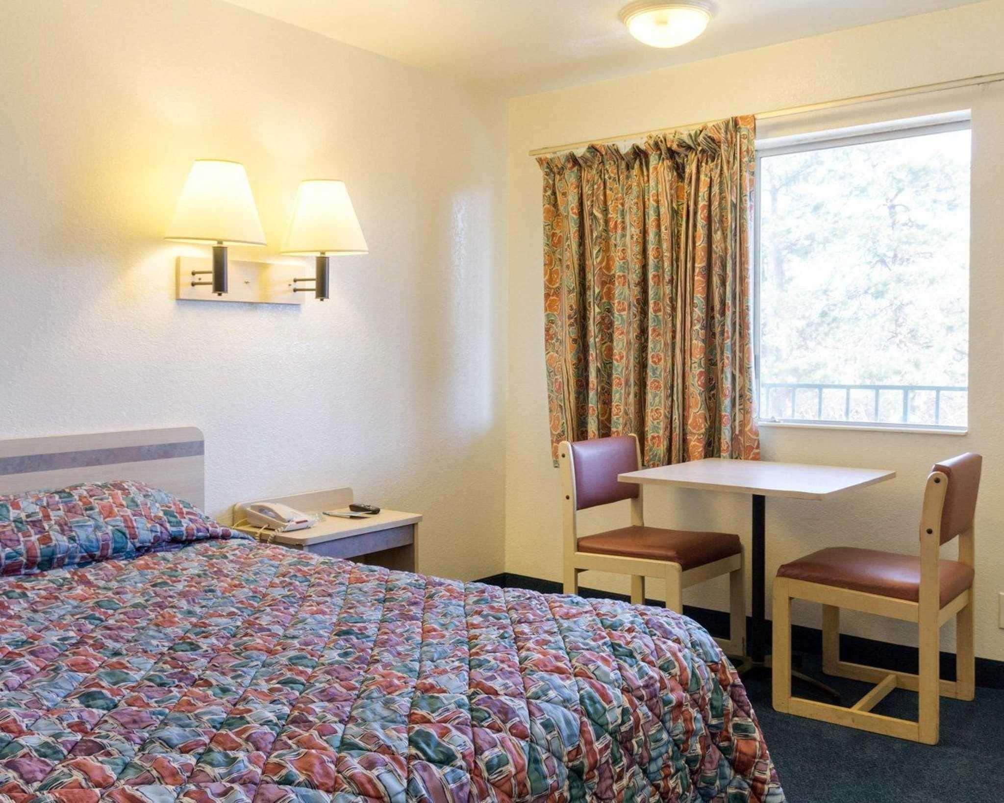 Rodeway Inn Columbus Zewnętrze zdjęcie